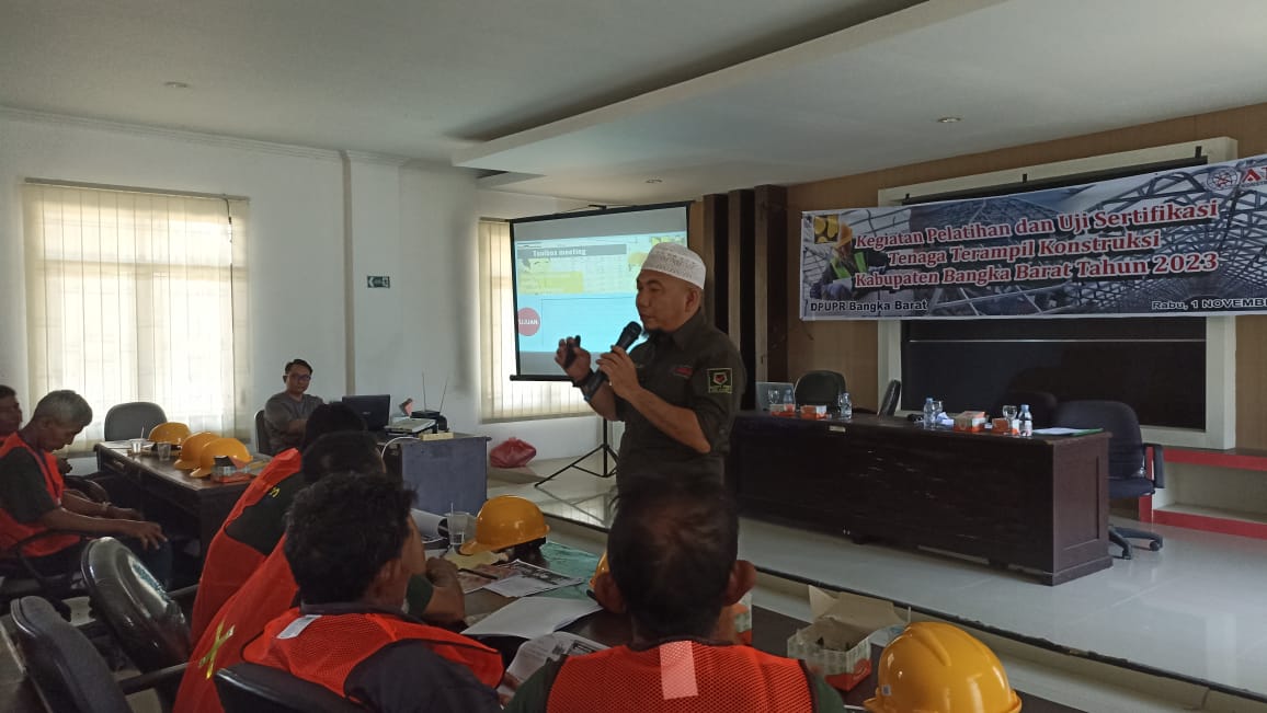 Pemkab Bangka Barat Gelar Pelatihan Dan Uji Sertifikasi Tukang Bangunan