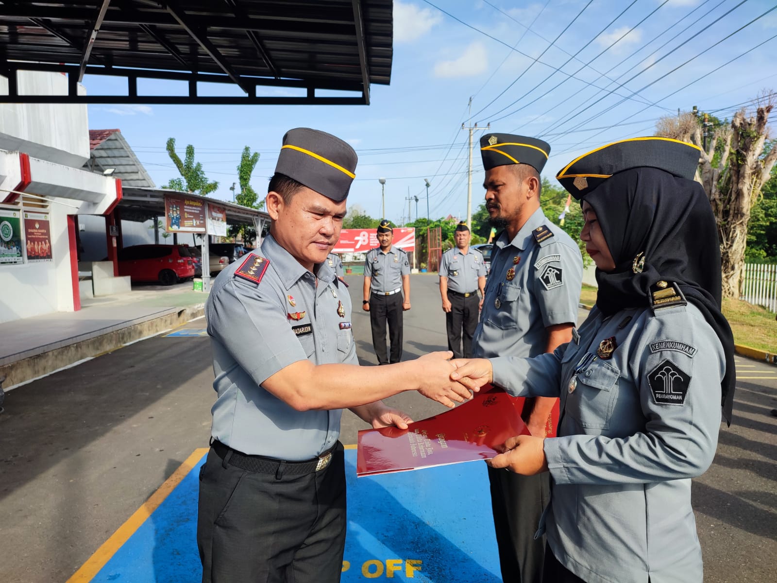 Empat PNS Lapas Pangkalpinang Terima Tanda Kehormatan Satyalancana