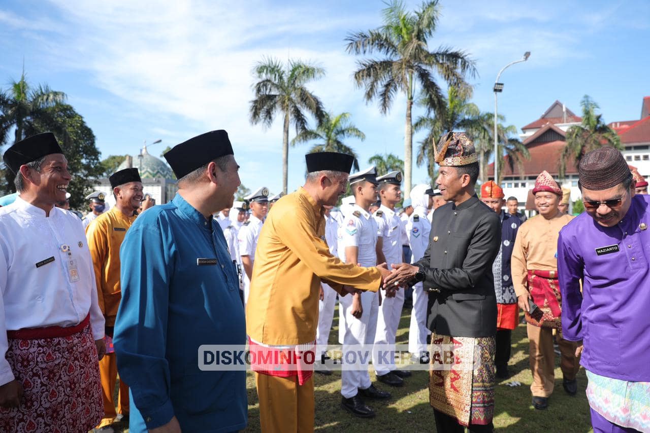 Pj Gubernur Suganda Pimpin Upacara Hardiknas