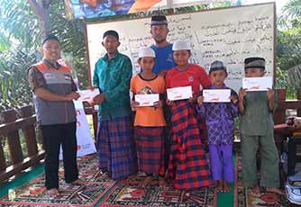 Rumah Zakat Indonesia Sumsel Bantu Pondok Pengajian Ar Rahman Penyamun