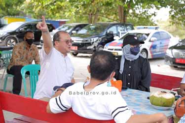 Gubernur Ingin Sentuhan yang Lebih Cantik di Pantai Tanjung Tinggi