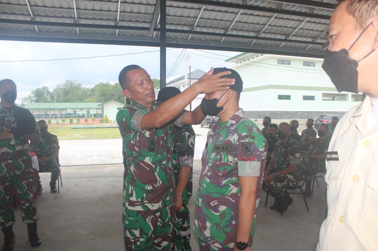 Kebersamaan dan Keakraban Brigjen TNI M Jangkung Widyanto Bersama Prajurit