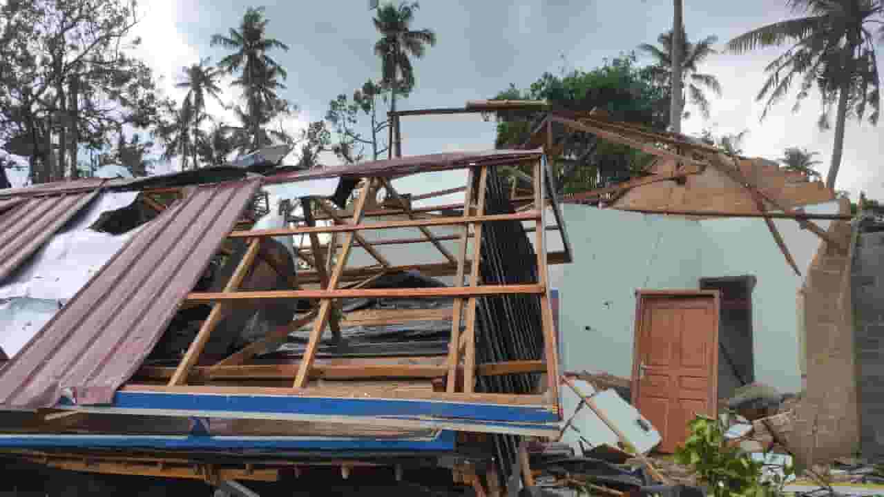 Puting Beliung Terjang Rumah Warga Desa Kebintik, Jumlah Belum Dapat Dipastikan