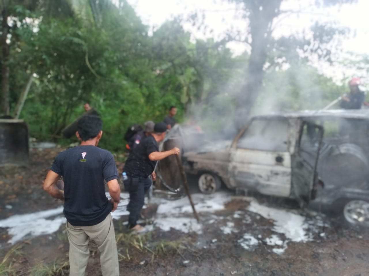 Mobil Terbakar Depan SPBU Pasir Garam, Korban Luka Bakar