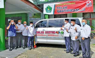 Mobil Molen Senyum PGK Siap Antar Jemput Pengantin