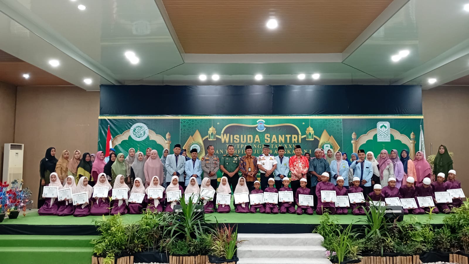 Pemkot Bangga LPPTKA DPD BKPRMI Pangkalpinang Wisuda 2.329 Santri Reguler dan 97 Tahfidz Juzz 30