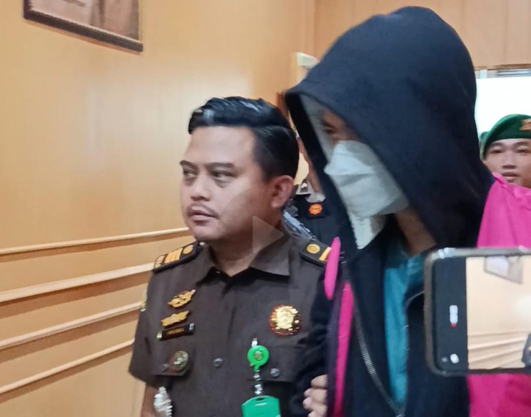 Kasus SP3AT Fiktif, Mantan Bupati Basel Seret Anaknya Jadi Tersangka