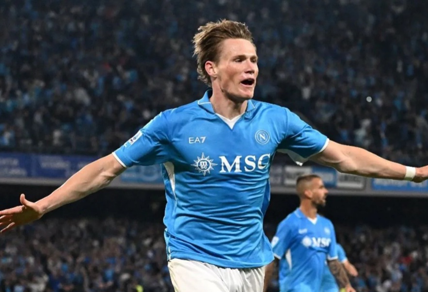 Napoli Juara, Scott McTominay Kehabisan Kata-kata