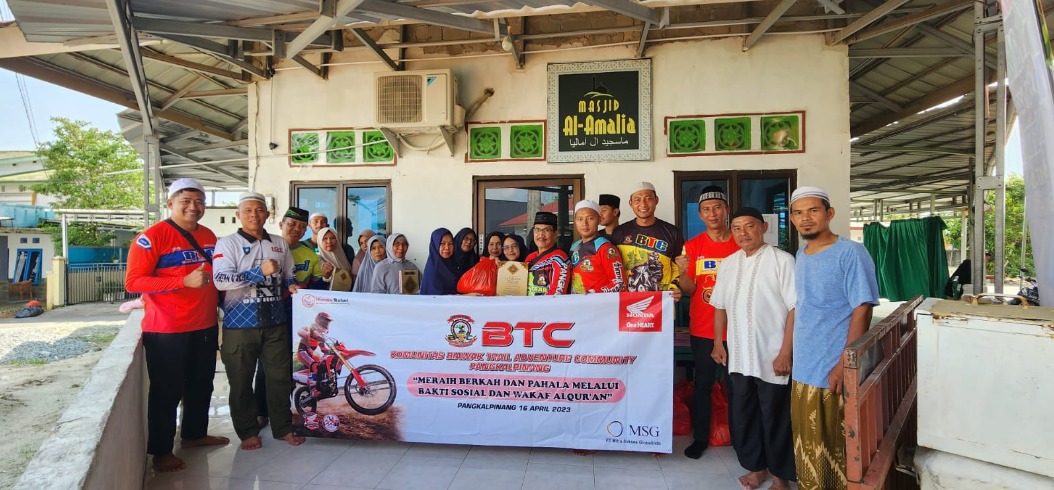 Biawak Trail Adventure Community Raih Berkah Ramadan dengan Berbagi Sembako dan Wakaf