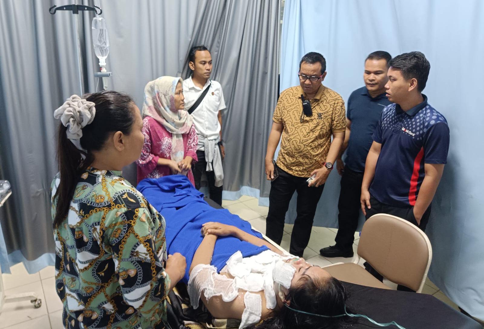 Ibu-ibu di Pangkalpinang Disiram Air Keras oleh 2 Pria Misterius 