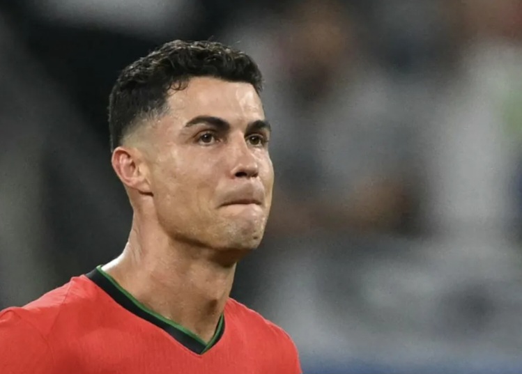 Ronaldo Pensiun dari Timnas Portugal? Ini Jawabnya