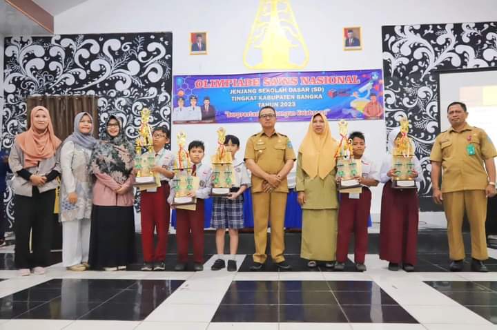 Rayhen & Louis Juara OSN IPA dan Matematika Jenjang SD Kabupaten Bangka 2023