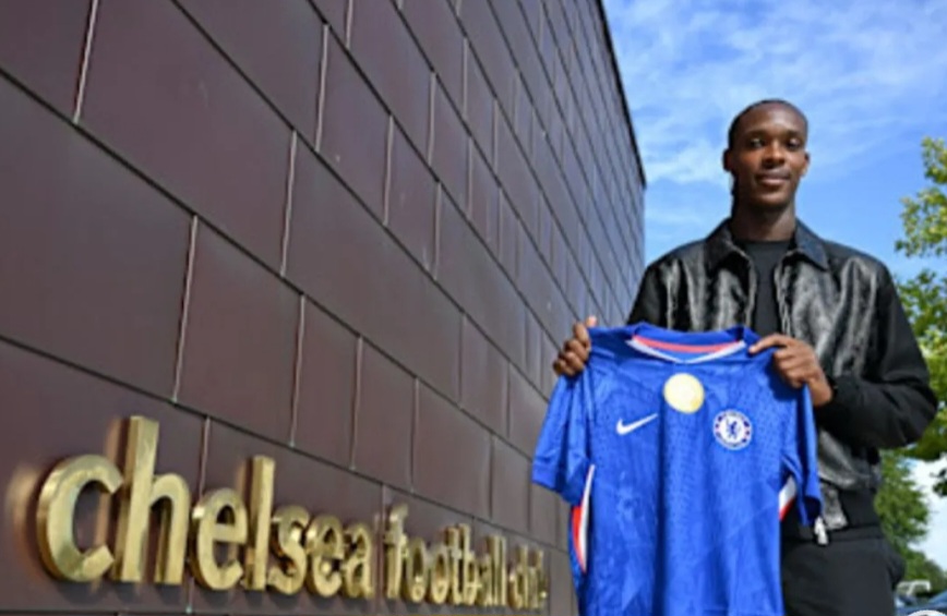 Chelsea Gaet Striker Muda Belanda
