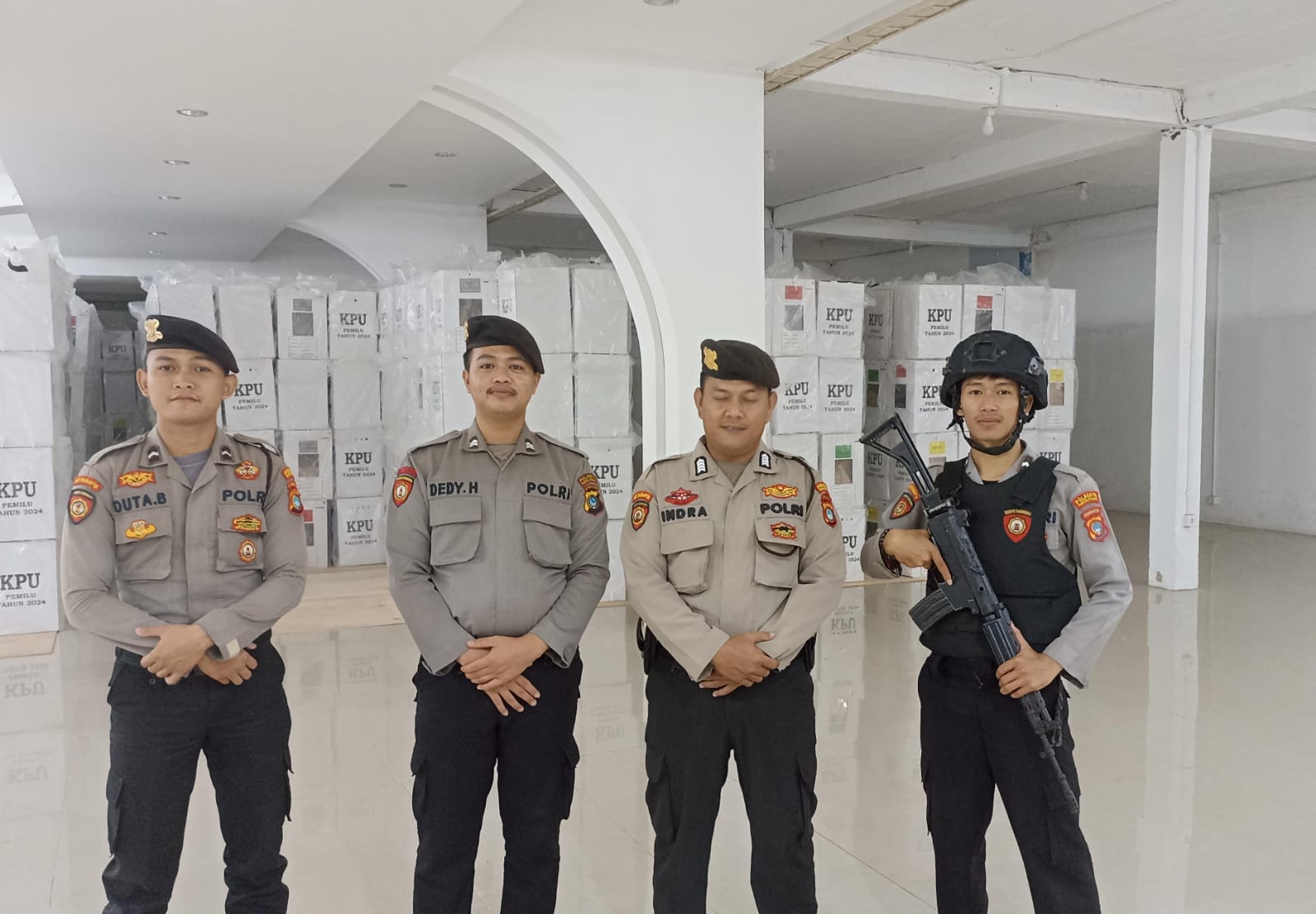 Satgas Preventif Sat Samapta Polresta Pangkalpinang Tingkatkan Pengamanan KPU dan Bawaslu