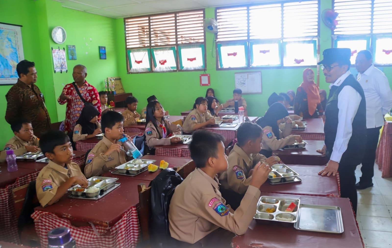 Kemenko Polkam RI Pantau MBG di Bangka