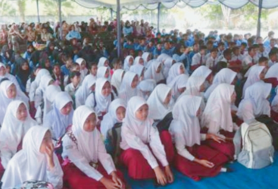 Wabup Bangka Tengah Jadi Tokoh Inspiratif pada Acara Penutupan MPLS SMPN 2 Sungaiselan