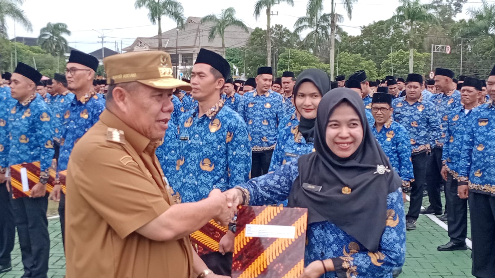 ​Penantian 19,5 Tahun Berbuah Manis, Gubernur Babel Lantik 2.869 PPPK Paruh Waktu
