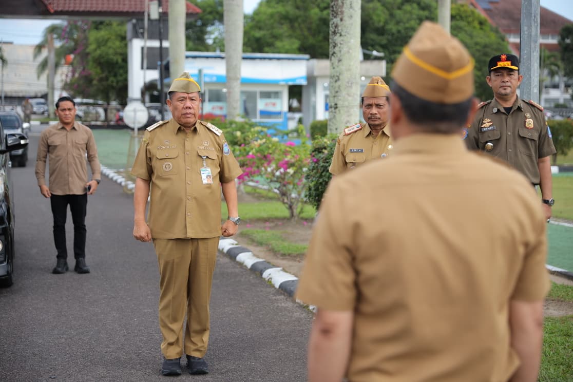 Gubernur Hidayat Arsani Pimpin Apel, Apresiasi Dukungan Masyarakat dan ASN