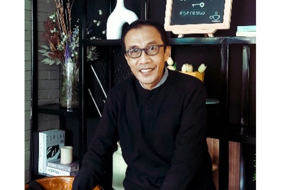 KEMUNAFIKAN DAN WAJAH GANDA DALAM POLITIK
