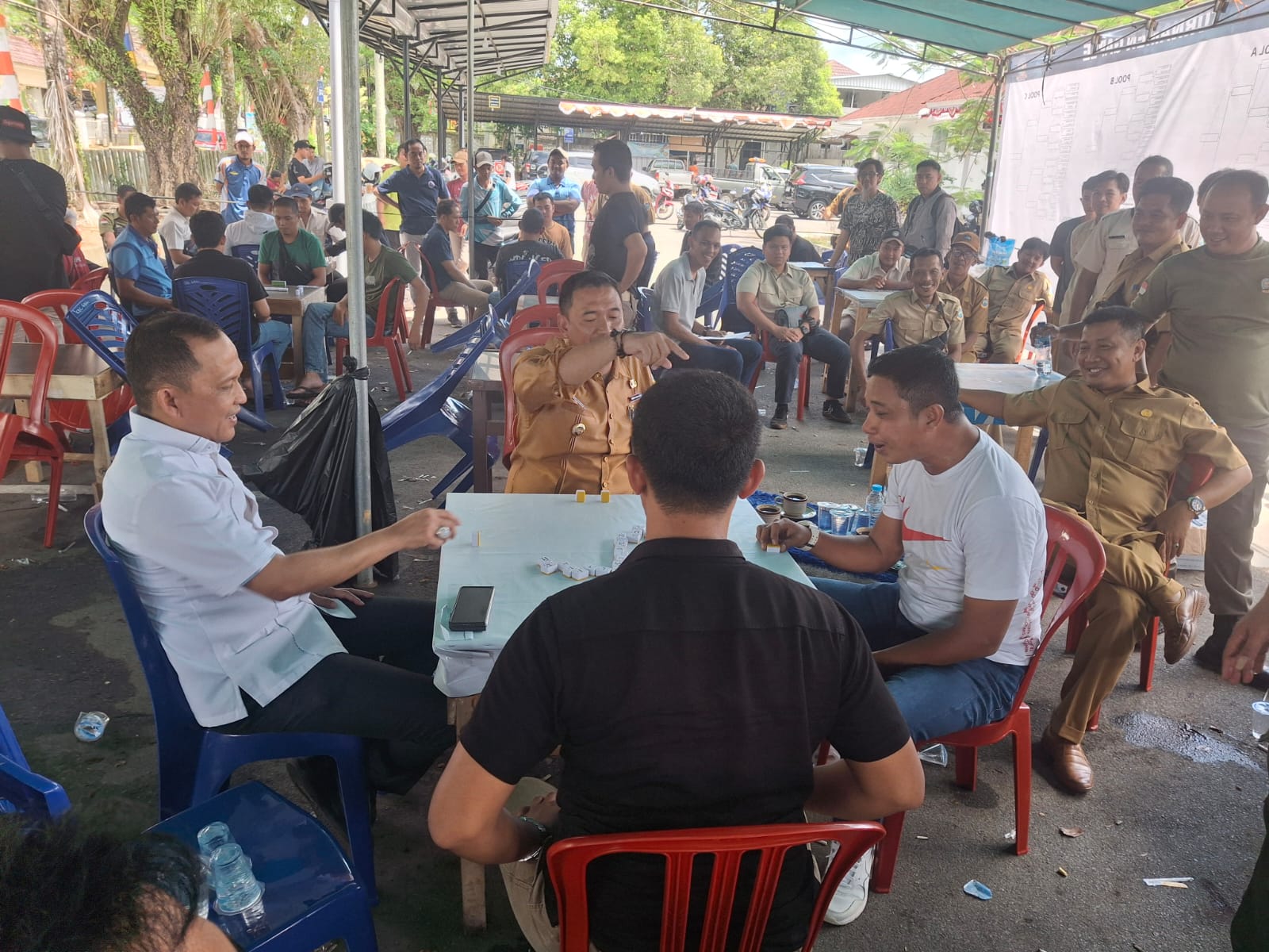 Pj Wako Budi Nimbrung Ikut Turnamen Gaple HUT Kota Pangkalpinang 