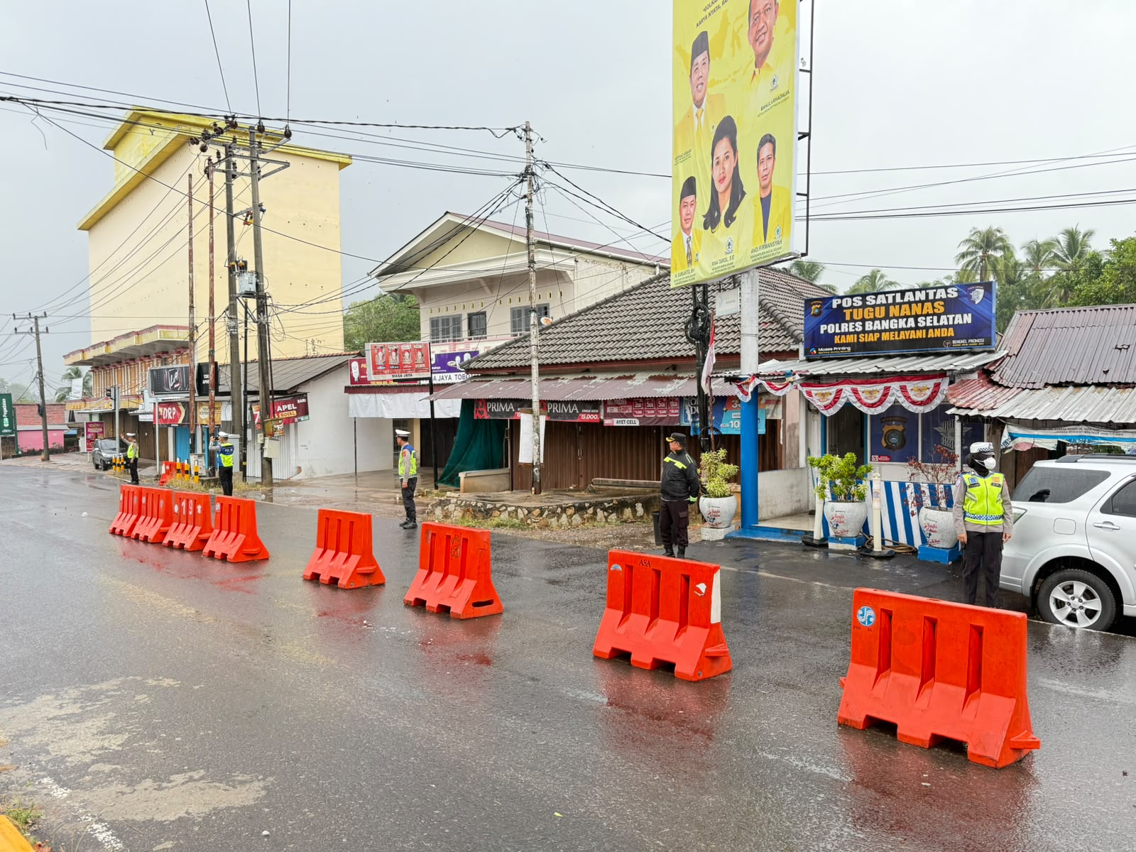 Wakapolres Basel Turun ke Jalan, Pastikan Lalu Lintas Pagi Aman dan Lancar