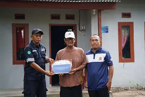 Tinggal Sebatang Kara, Safri Tak Menyangka Bakal Terima Rumah Layak Huni dari PT Timah Tbk 