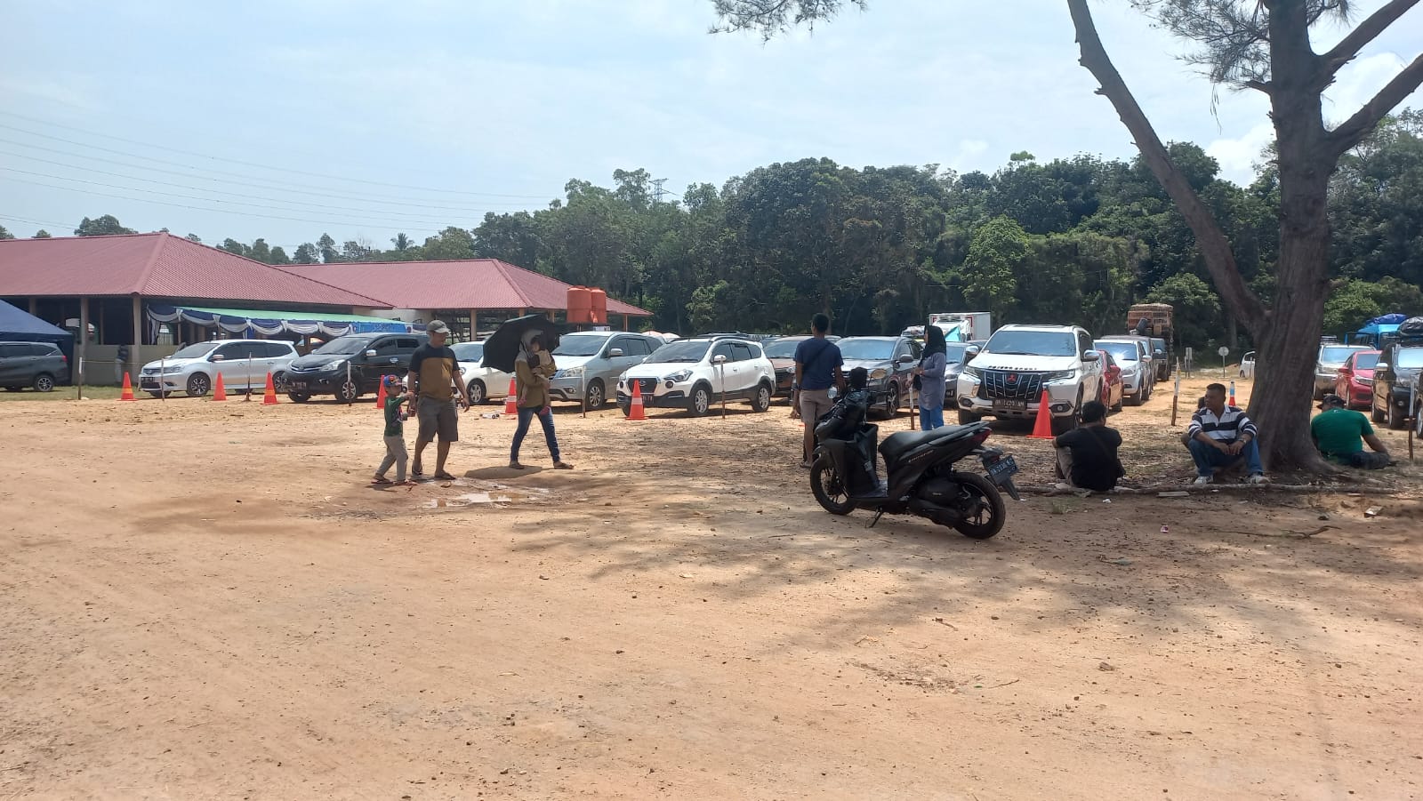 Pantauan Arus Mudik Tanjung Kalian, Ratusan Kendaraan Padati Buffer Zone