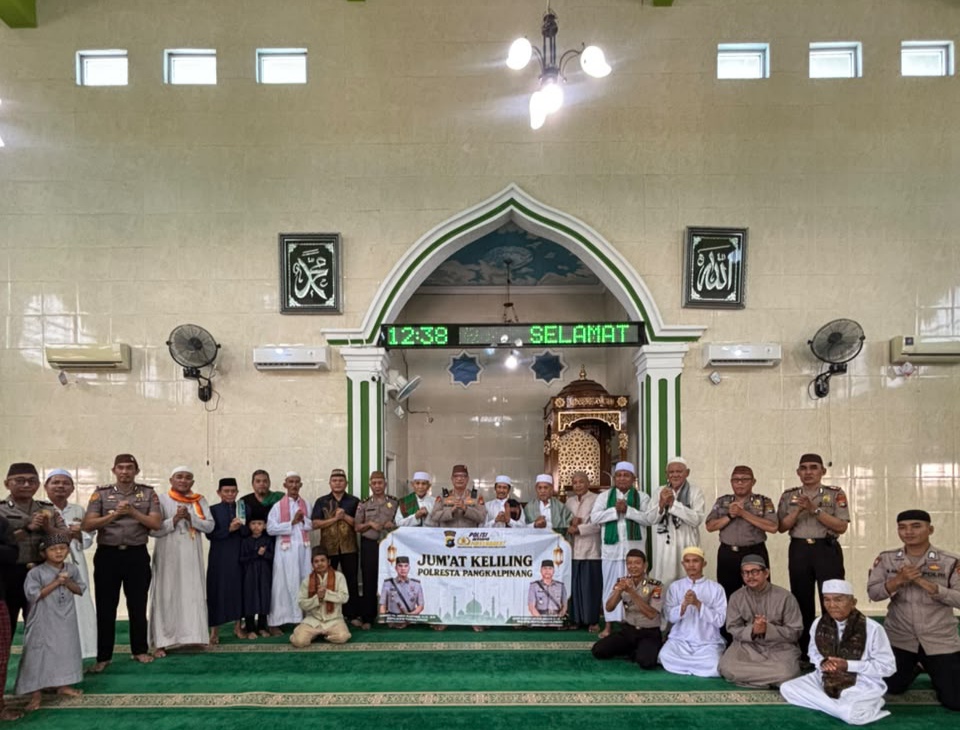 Jumat Keliling, Kapolresta Pangkalpinang Bantu Carikan Solusi Kerja untuk Warga
