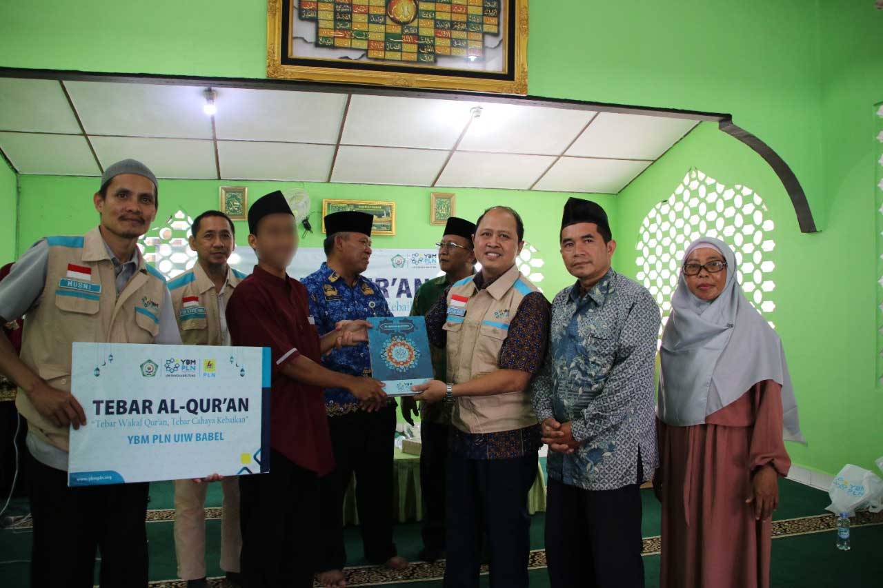 YBM PLN Bangka Belitung Tebar Wakaf Al-Qur'an