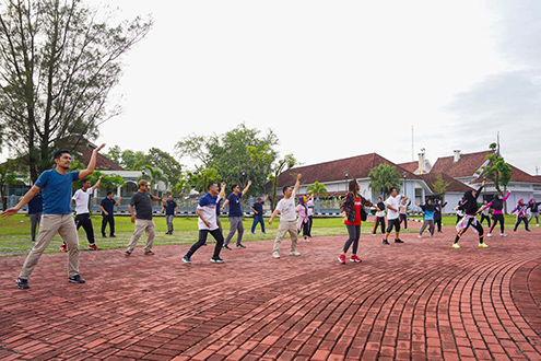 Peringati Hari Olaharga Nasional, Insan Timah Senam Zumba Bersama 