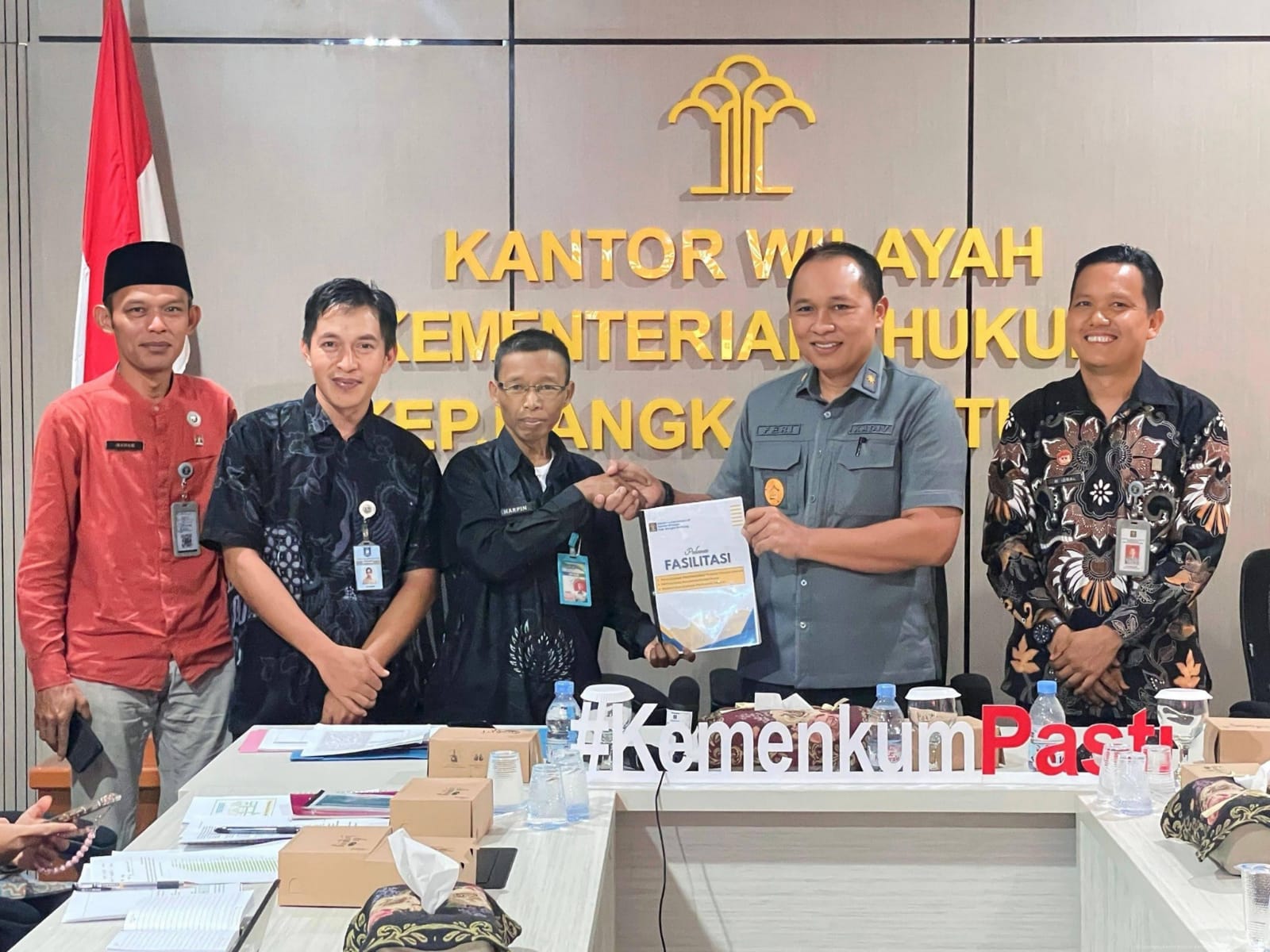 Kanwil Kemenkum Babel Harmonisasikan 2 (Dua) Ranperda dan 4 (Empat) Ranperkada Provinsi Kep. Bangka Belitung  