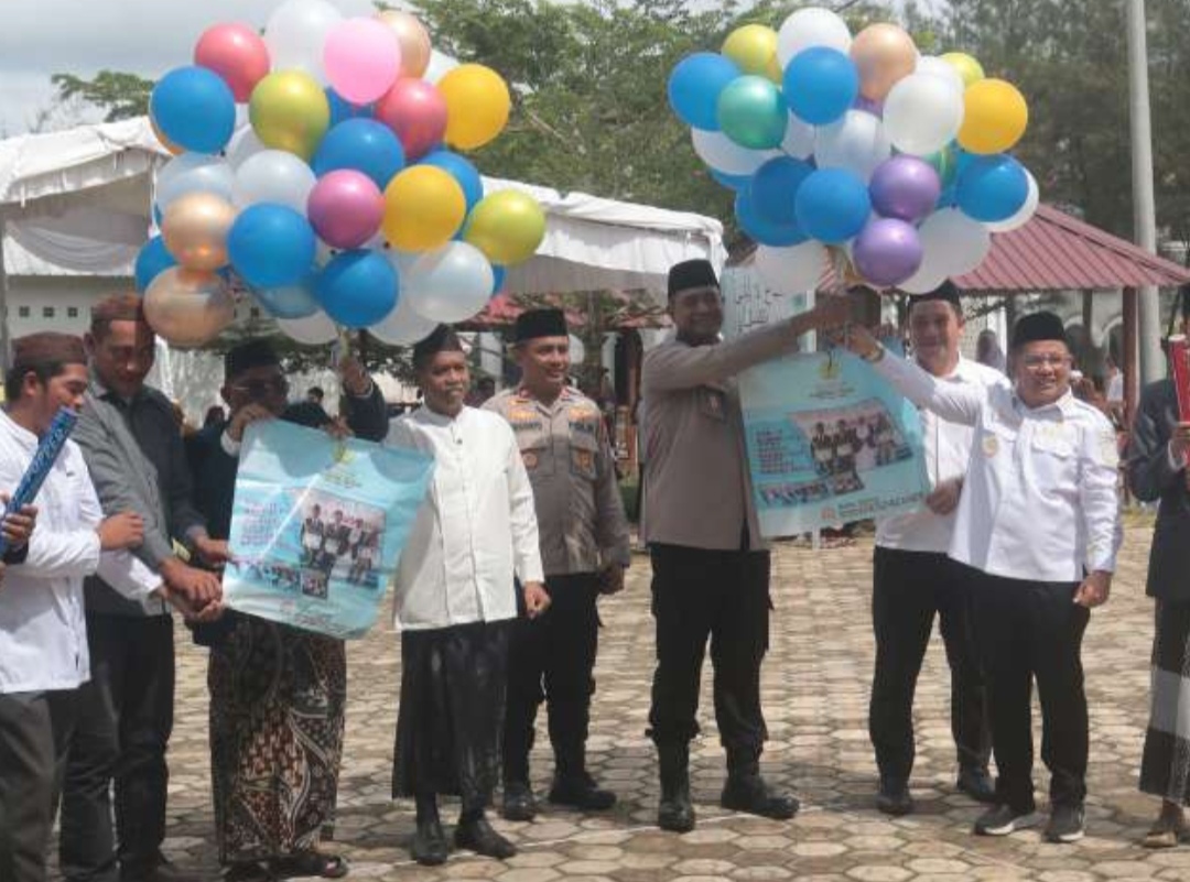 Wabup Bangka Tengah Tegaskan Peran Vital Pesantren Bentuk Generasi Berakhlak di Hari Santri Nasional 2025