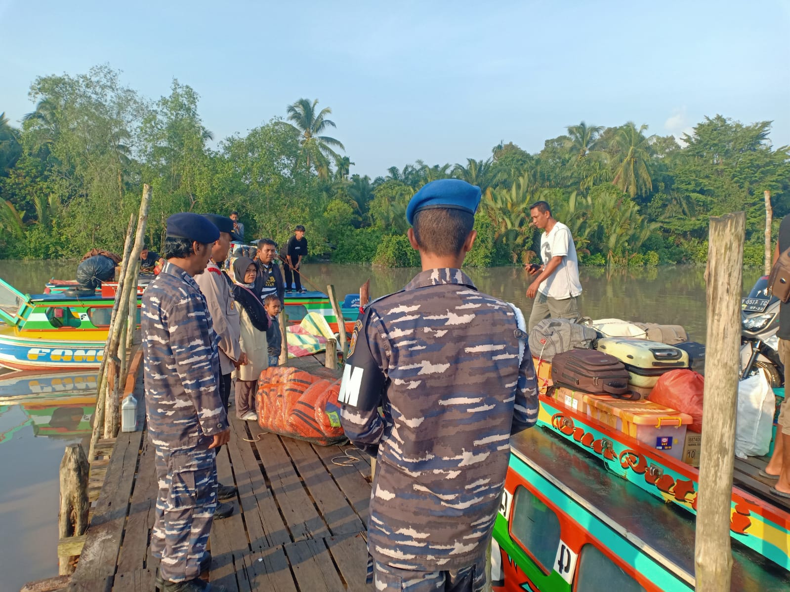 Pelabuhan Sungai Selan Mulai Dipadati Pemudik, Polsek Turun Pengecekan