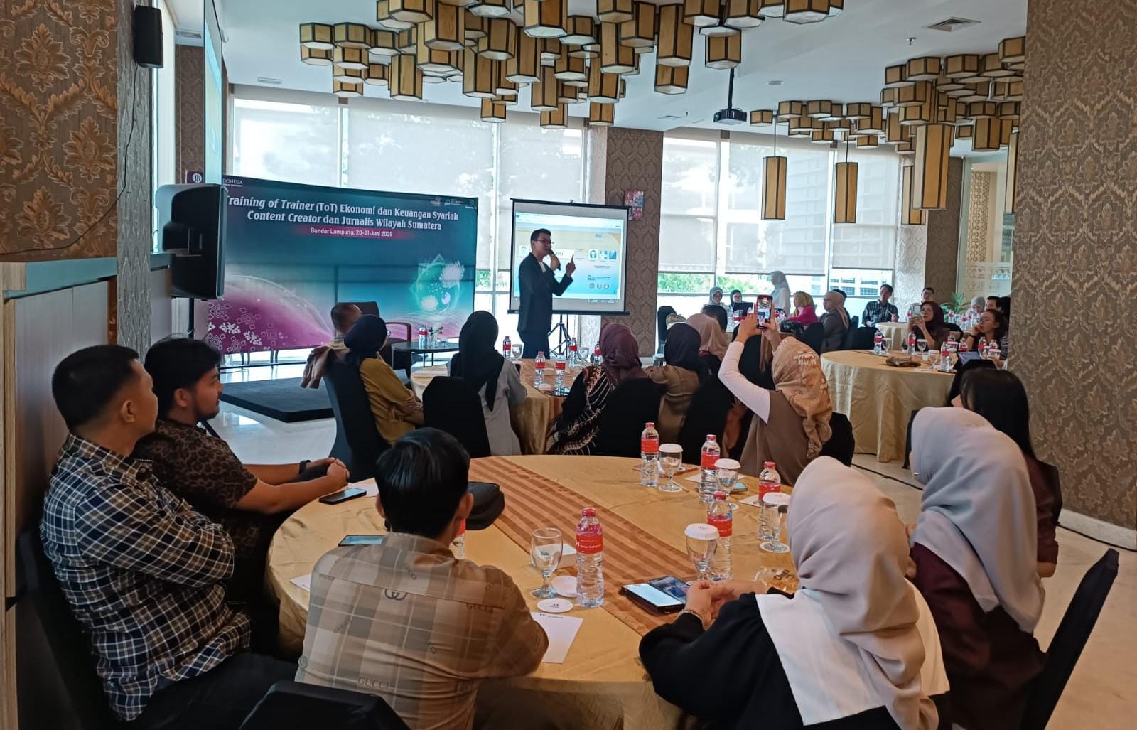 Hari Kedua ToT Content Creator dan Jurnalis se-Sumatera, Bank Indonesia Gandeng BSI Kenalkan Keuangan Syariah
