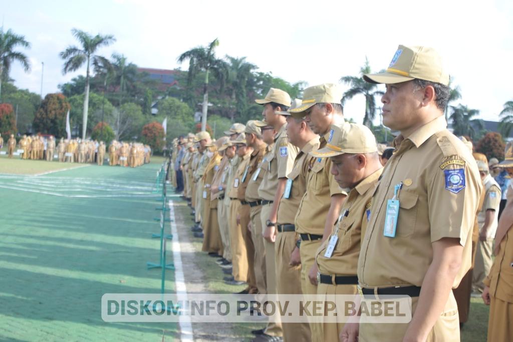 Pimpin Upacara Pagi, Pj Gubernur Suganda Ingatkan ASN BerAKHLAK