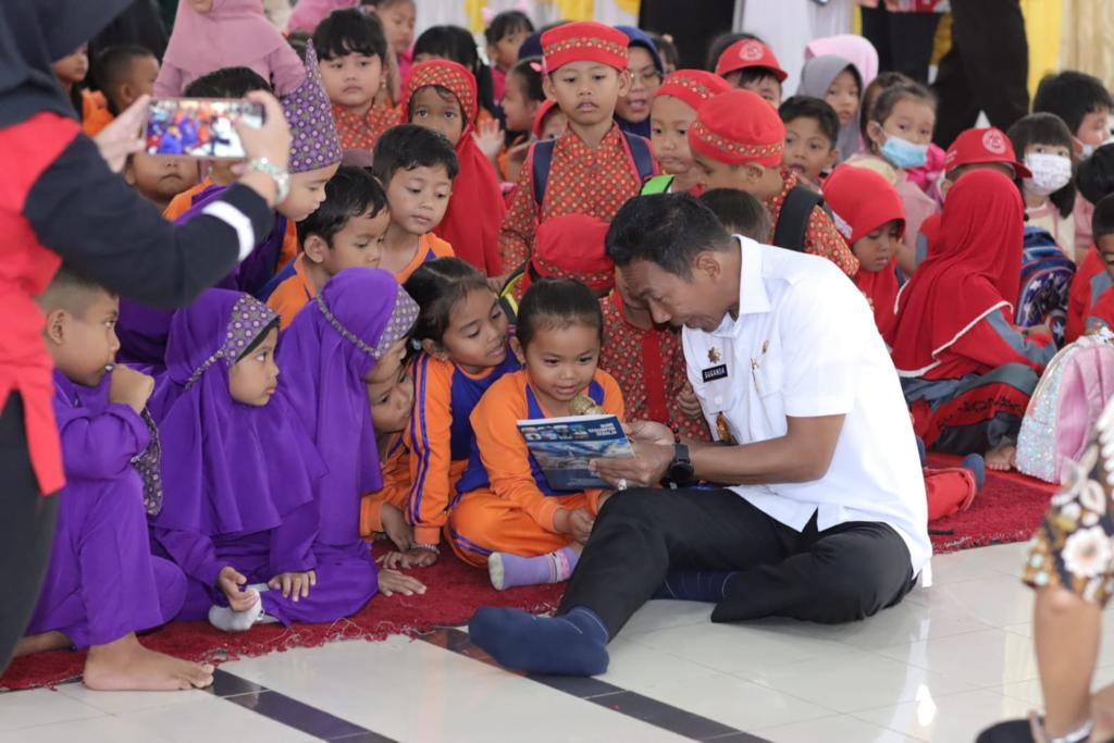 Pj Gubernur Suganda Ingatkan, Usia Paud Adalah Waktunya Anak-anak Bermain