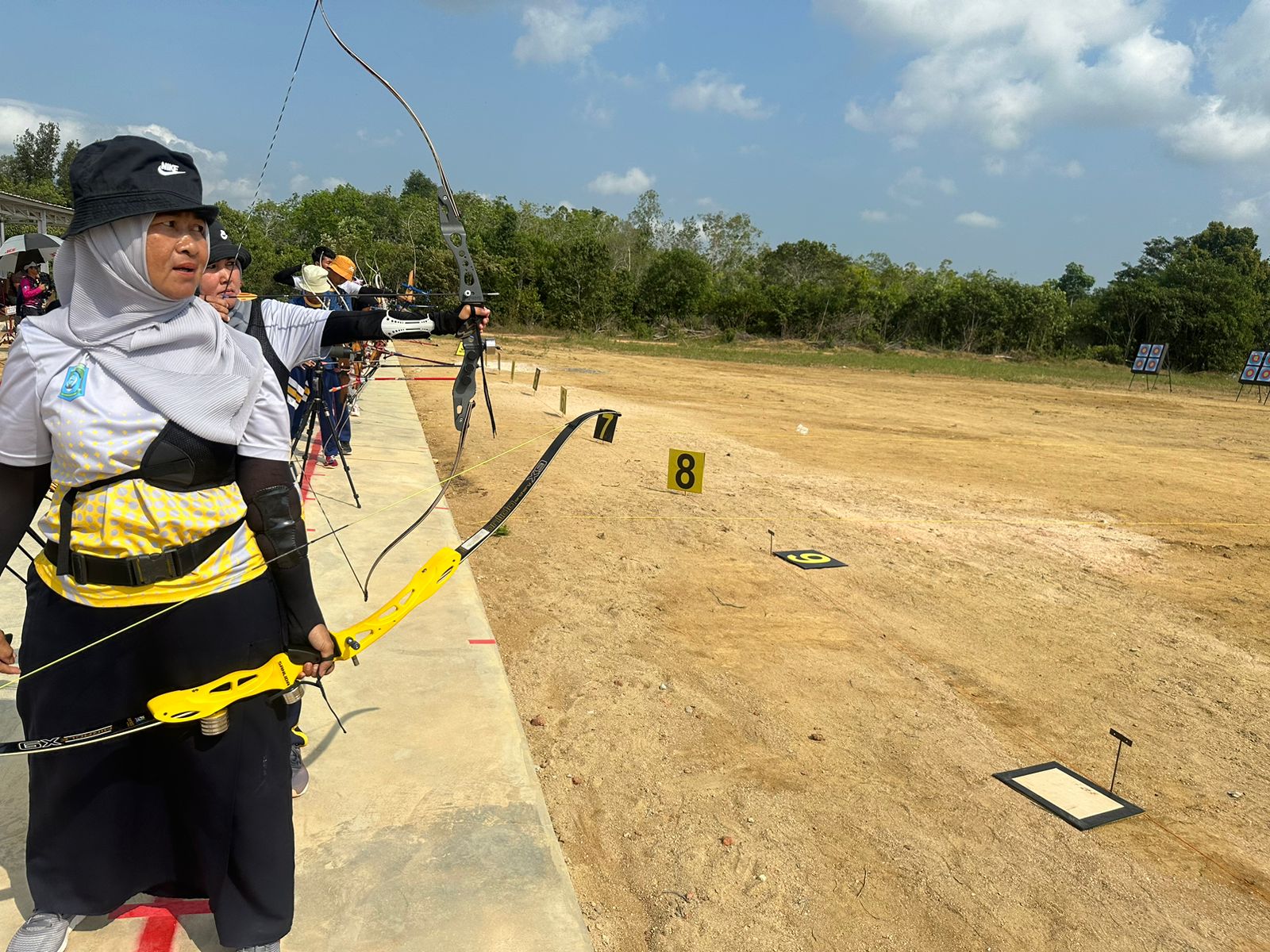 Terkendala Angin dan Lapangan Gersang, Tim Panahan Bateng Optimis Raih Emas di PORPROV BABEL 2023