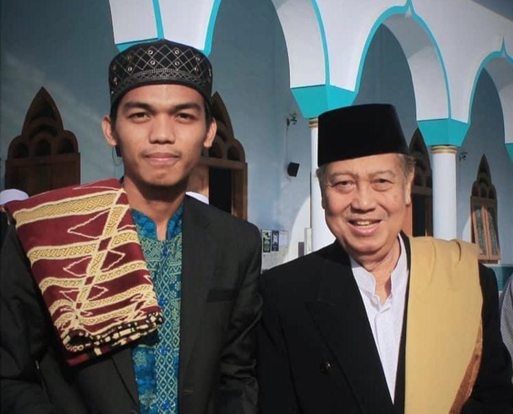 Wafatnya Seorang Penjaga Aqidah: Biografi Prof. Dr. Amal Fathullah Zarkasyi