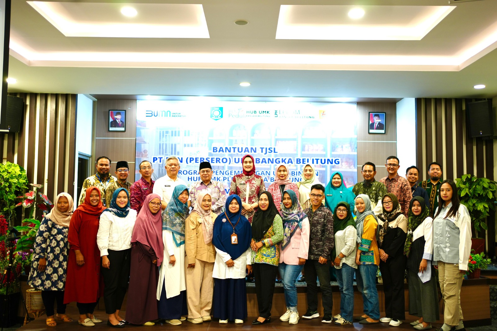 GM PLN Babel dan Ketua Dekranasda Babel Buka Bimtek Sertifikasi Halal MUI, Bantuan TJSL PLN Bagi Pelaku UMKM