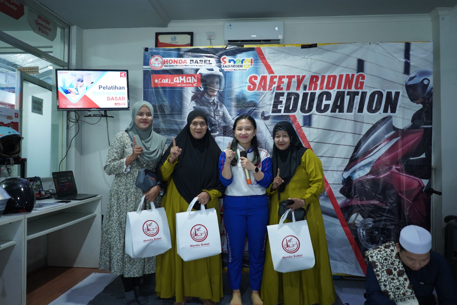Honda Babel Gelar Edukasi Safety Riding Bersama Komunitas Honda Premium Club
