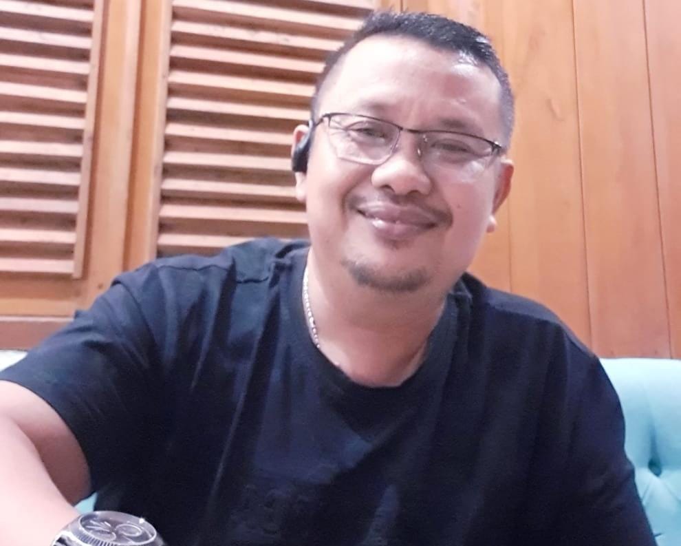 Riza Herdavid Mendapatkan Satyalencana Akmy, Suhardi Joy ; Kolaborasi Katar Berhasil 