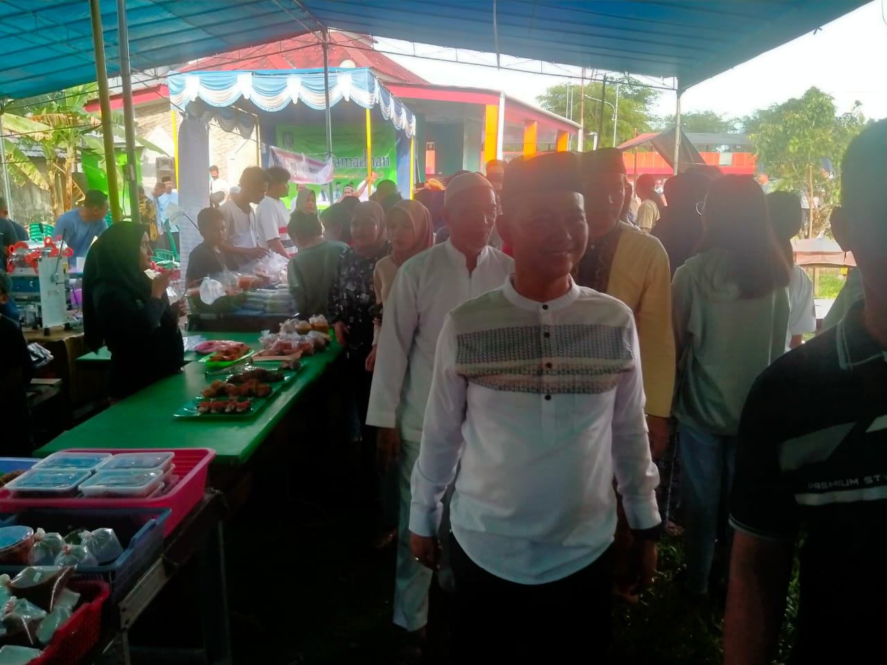 Buka Pasar Ramadan Cendrawasih, Ini Pesan Bupati Mulkan 