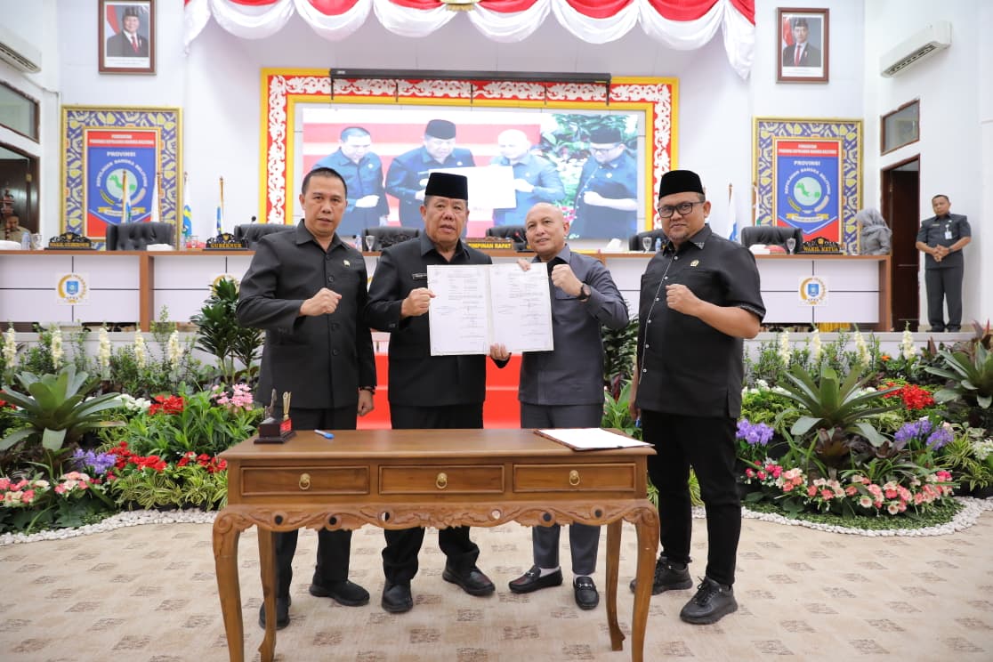 Hadiri Rapat Paripurna, Gubernur Hidayat Arsani: Dari Rakyat Untuk Rakyat