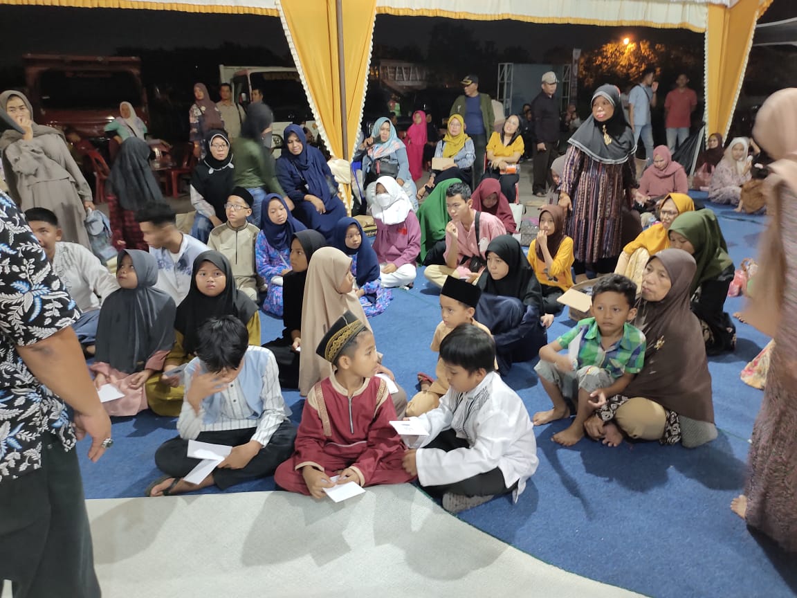 Ikamba Batam Santuni anak Yatim Piatu dan Bagi Sembako