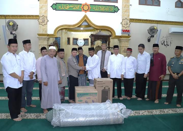 Safari Ramadan ke Desa Jurung, Bupati Mulkan Beri Bantuan Ini