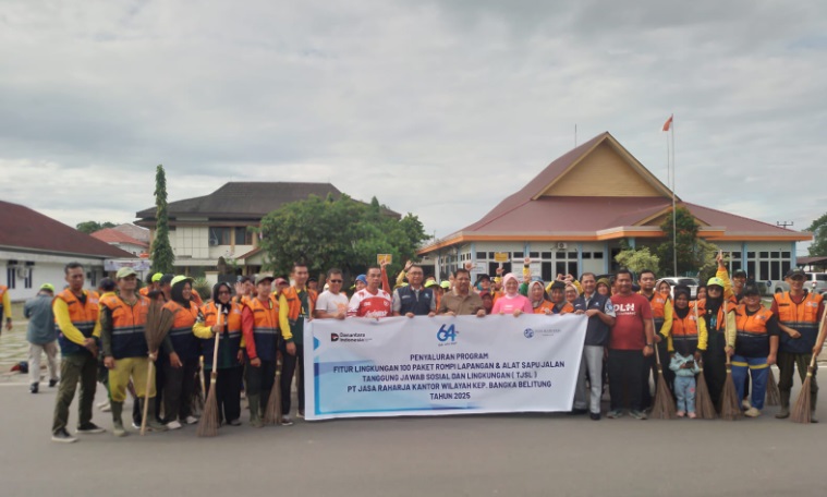 Prof. Udin Dan Cece Dessy Ajak Warga Pangkalpinang Jaga Kebersihan