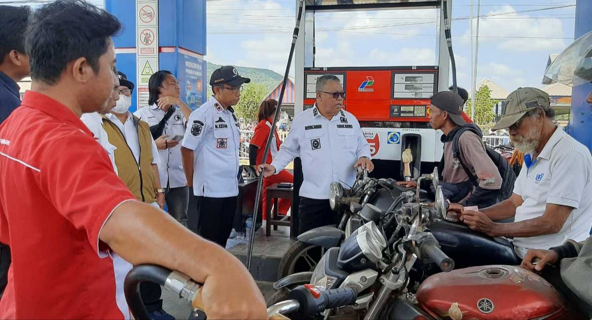 Antrean BBM di Kelapa Kampit Mulai Terkendali, Pemkab Beltim Perkuat Distribusi Kios