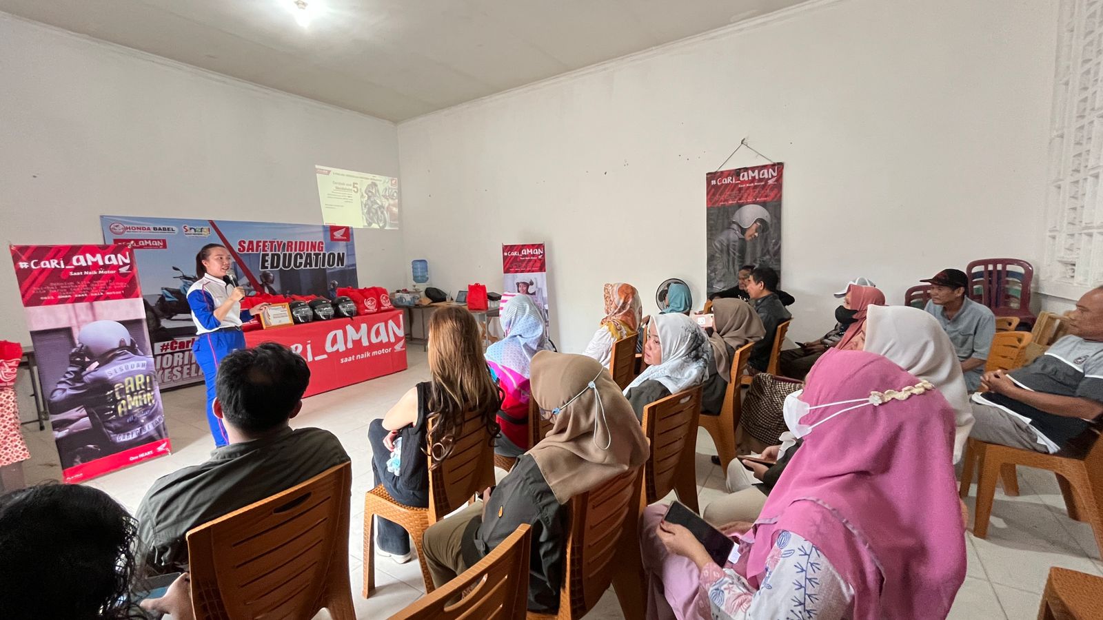 Honda Babel Ajak Perangkat Kelurahan Kacang Pedang Jadi Duta #Cari_Aman