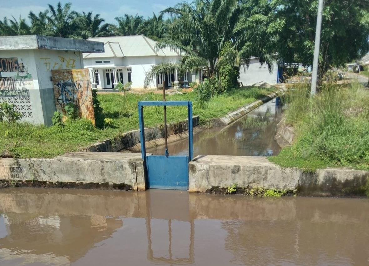 Pengairan Sawah Rias Keruh, Diduga Ada Aktivitas Penambangan 