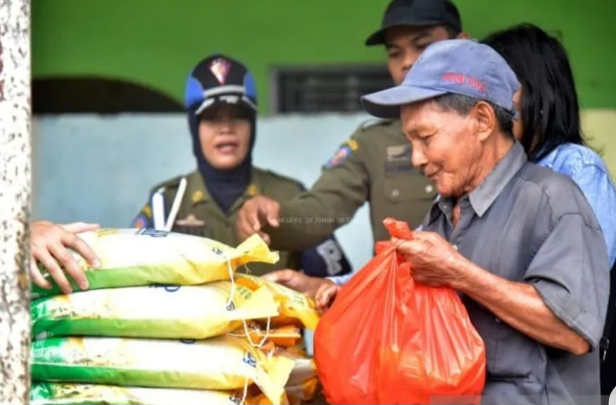 Jelang Imlek, Pemkab Babar Gelar Pasar Murah di Lapangan Gelora Mentok